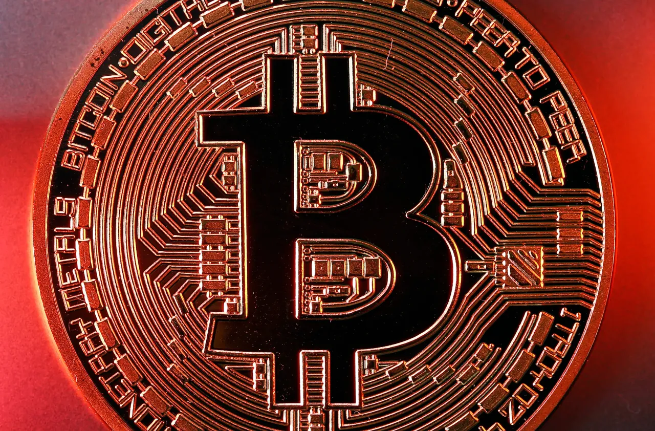 In this photo illustration, a visual representation of the digital Cryptocurrency, Bitcoin is displayed on February 6, 2018 in Paris, France. (Photo by Chesnot/Getty Images)