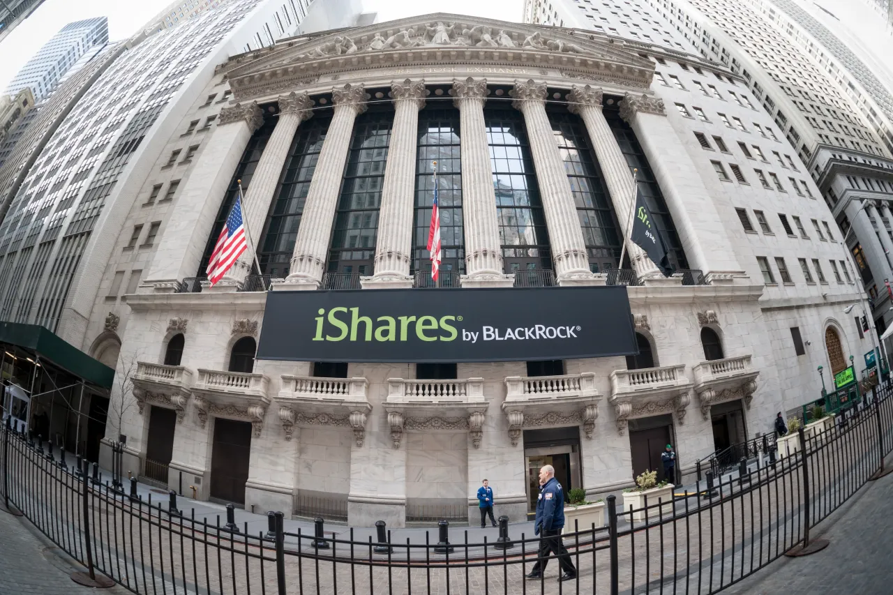 picture of iShares