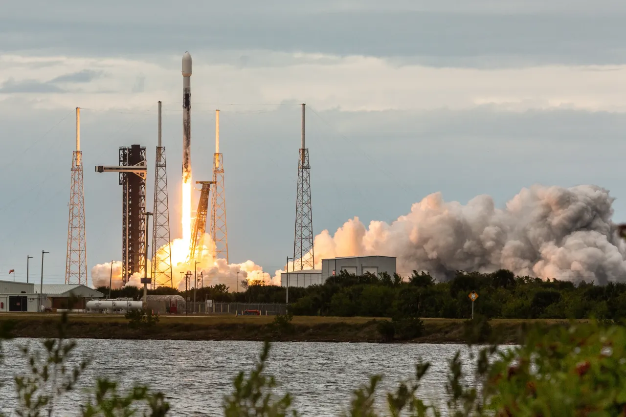 A SpaceX Falcon 9 rocket lifts off from launch pad 40 at the Cape Canaveral Space Force Base carrying a classified satellite for the NRO (National Reconnaissance Office). 