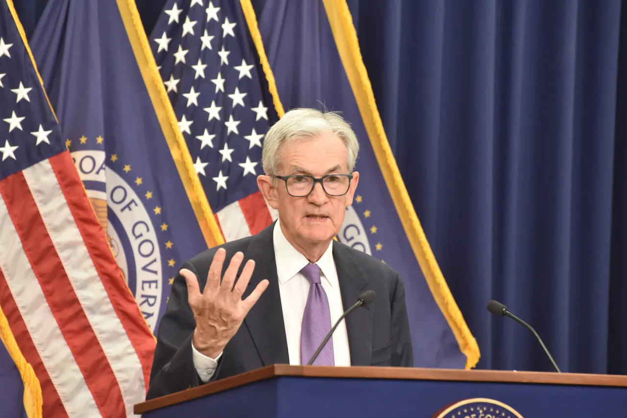 U.S. Federal Reserve Chairman Jerome Powell delivers remarks at a news conference following a FOMC meeting at the Federal Reserve on October 29, 2025, in Washington, DC. (Photo by Sha Hanting/China News Service/VCG via Getty Images)