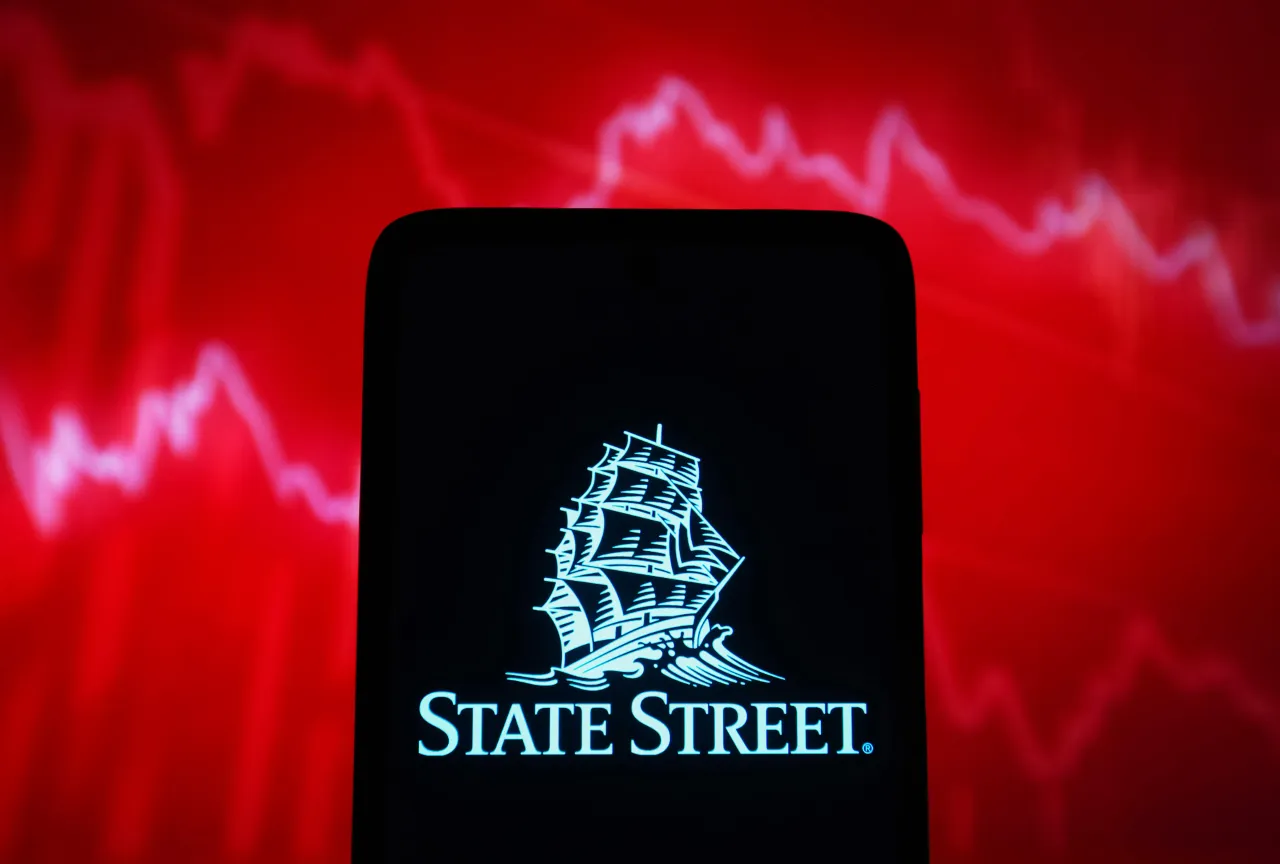 In this photo illustration, State Street Corporation logo is seen on a smartphone screen. (Photo Illustration by Pavlo Gonchar/SOPA Images/LightRocket via Getty Images)