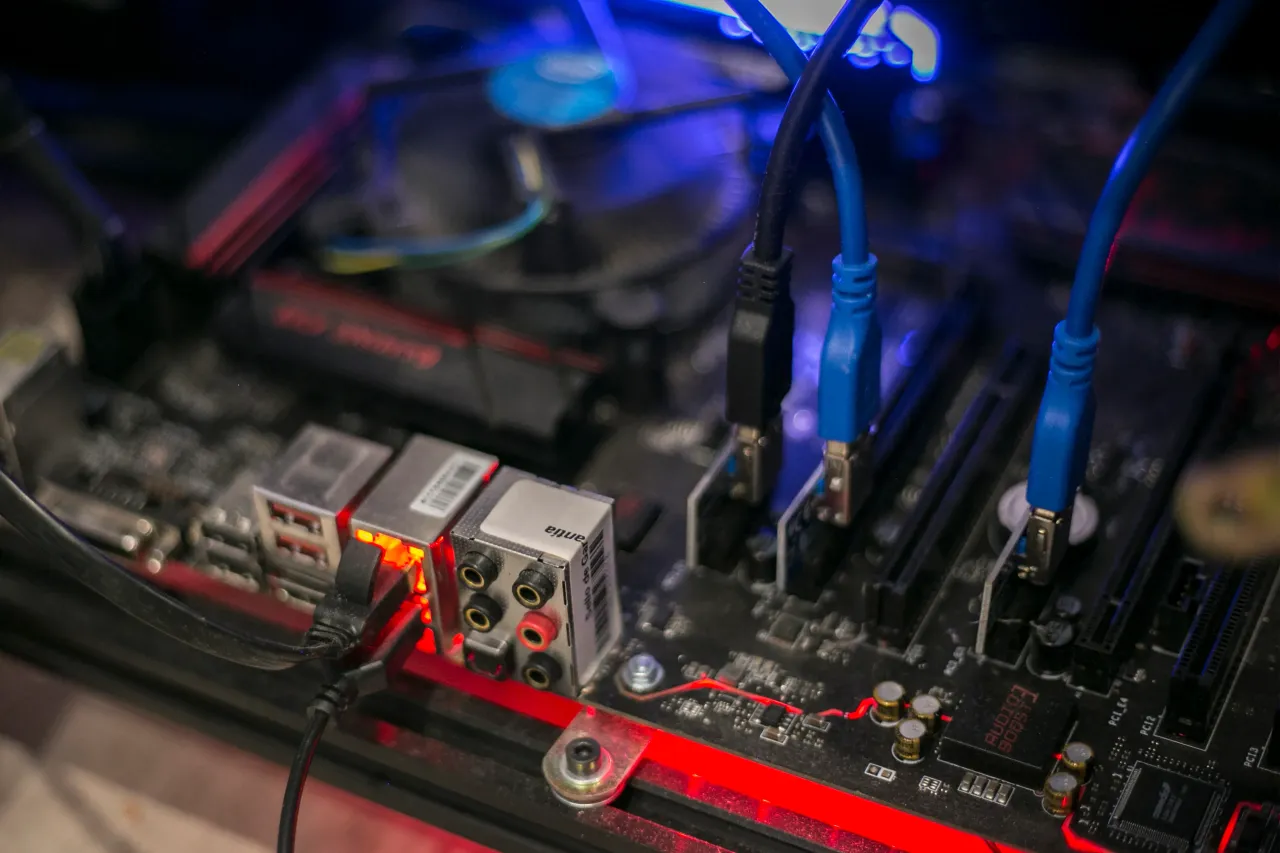 Detail of the computer equipment used by the Ethereum miner on October 15, 2021 in Barcelona, Spain. (Photo by Manuel Medir/Getty Images)