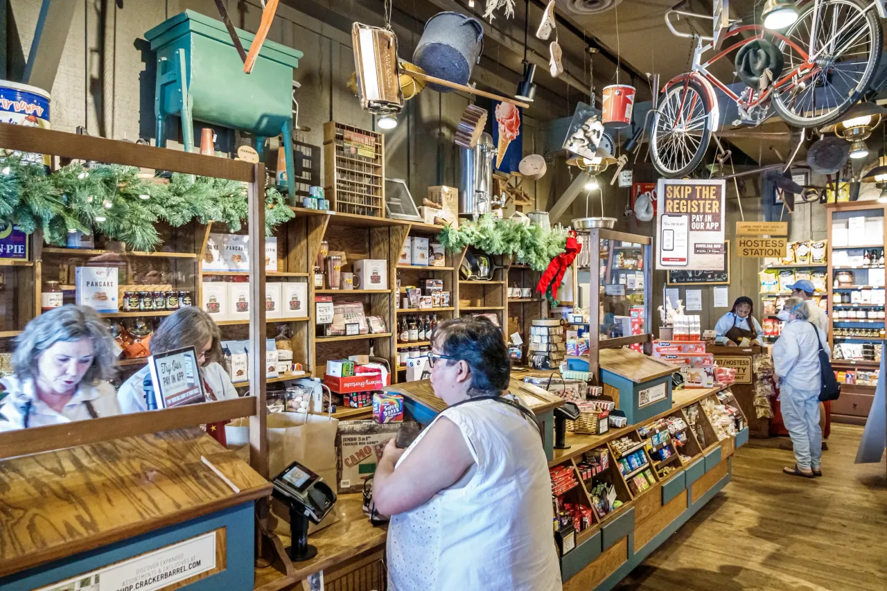 A Cracker Barrel restaurant-store in Vero Beach, Florida. (Photo by: Jeffrey Greenberg/UCG/Universal Images Group via Getty Images)