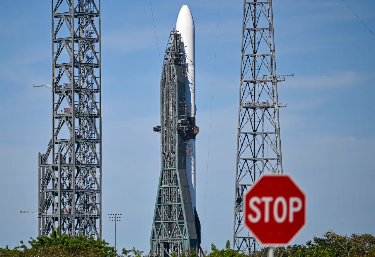 ⚠️CRIPTOVALUTE: Le aziende di mining di criptovalute si diversificano: sette su dieci generano entrate dall'intelligenza artificiale