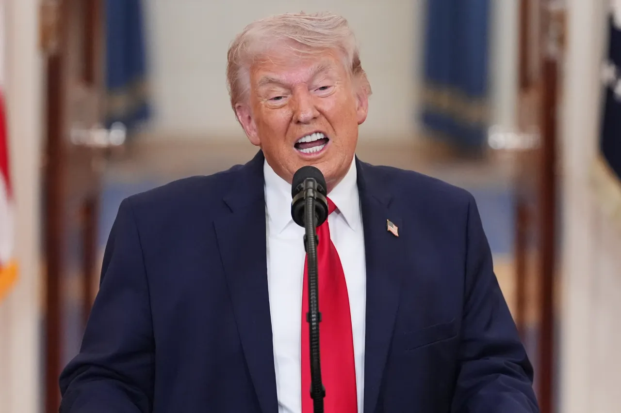  U.S. President Donald Trump speaks from the Cross Hall of the White House on April 1, 2026 in Washington, DC. (Photo by Alex Brandon-Pool/Getty Images)