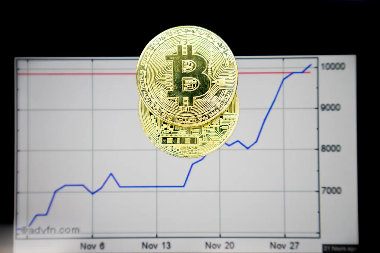 A visual representation of the digital Cryptocurrency, Bitcoin experienced price falls $1,000 in Minutes to drop below $10k on November 30, 2017 in Hong Kong, Hong Kong. (Photo by S3studio/Getty Images)