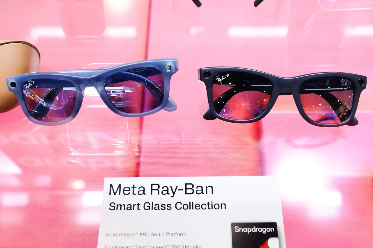 The Meta Ray-Ban smart glasses are exhibited in Matte Black and Dusty Blue colors during the Mobile World Congress 2025 in Barcelona, Spain, on March 5, 2025. 