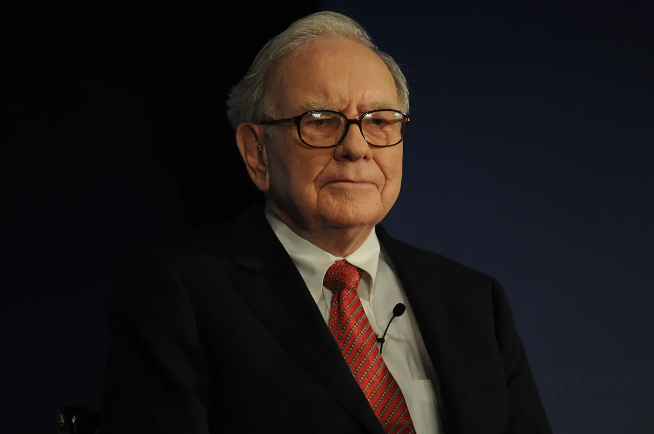 Warren Buffett, Chairman of Berkshire Hathaway and Trustee of Bill and Melinda Gates Foundation, during the press conference at the Hotel Oberoi on March 24, 2011, in New Delhi, India. 