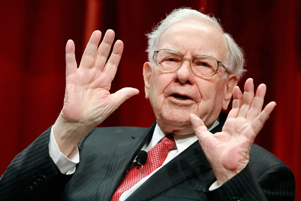 Warren Buffett speaks onstage during Fortune's Most Powerful Women Summit - Day 2 at the Mandarin Oriental Hotel on October 13, 2015, in Washington, DC.