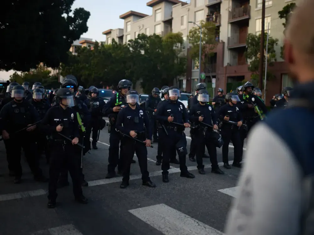 Police and national guards take measures as thousands of anti-ICE protesters are gathered outside of the Federal Building in Los Angeles, California, on June 9, 2025 amid protests over immigration raids. (Photo by Taurat Hossain/Anadolu via Getty Images)