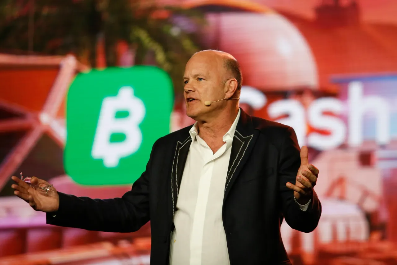 Mike Novogratz, CEO of Galaxy Digital, gestures as he speaks during the Bitcoin 2022 Conference at Miami Beach Convention Center on April 8, 2022 in Miami, Florida. (Photo by Marco Bello/Getty Images)