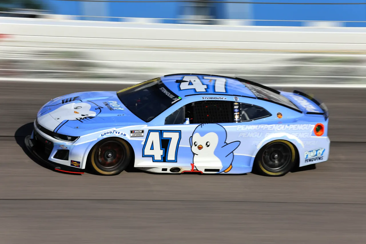The Hyak Motorsports Pudgy Penguins Chevrolet races into turn 2 during the running of the NASCAR Cup Series Cook Out Southern 500 on August 31, 2025 at Darlington Raceway in Darlington S.C. (Photo by Jeff Robinson/Icon Sportswire via Getty Images)