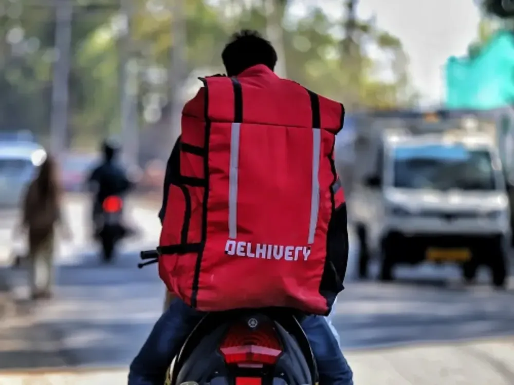 Delhivery delivery service delivery boy is seen with parcels (Photo by Nasir Kachroo/NurPhoto via Getty Images)