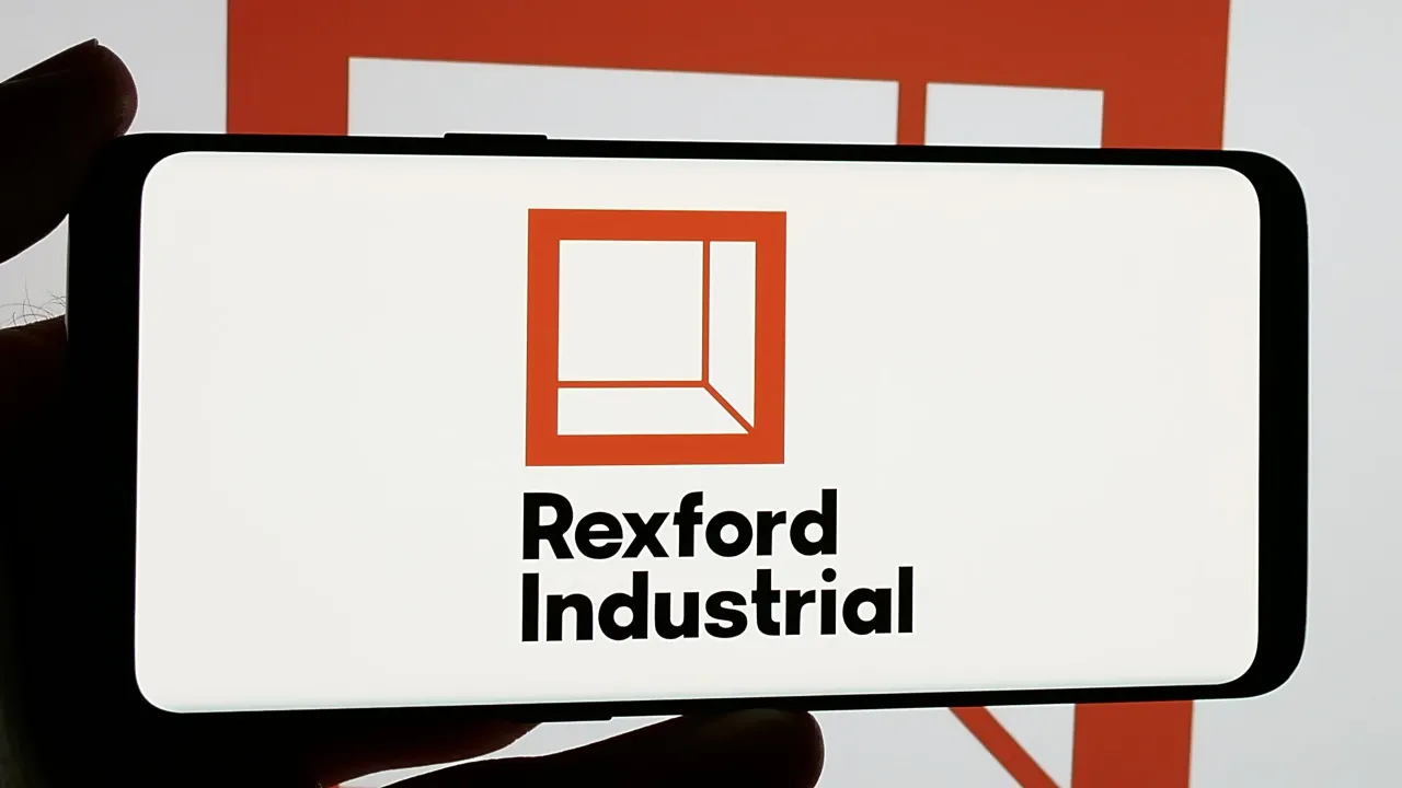 🌍STOCK REPORT:  **Elliott Investment Management Acquisisce Partecipazione Strategica in Rexford Industrial Realty: Mercato in Eccitazione per un Potenziale Obiettivo di Acquisizione**