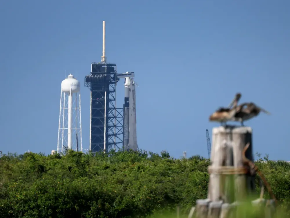 A SpaceX Falcon 9 rocket and Dragon spacecraft sit on the pad at Launch Complex 39A at NASA’s Kennedy Space Center  on June 09, 2025, in Cape Canaveral, Florida. (Photo by Joe Raedle/Getty Images)