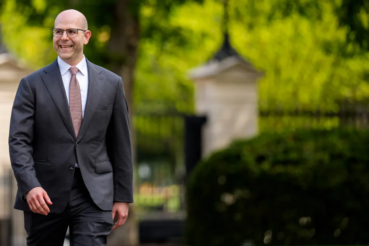 White House Council of Economic Advisers Chairman Stephen Miran walks towards the West Wing of the White House on August 12, 2025 in Washington, DC. (Photo by Andrew Harnik/Getty Images)