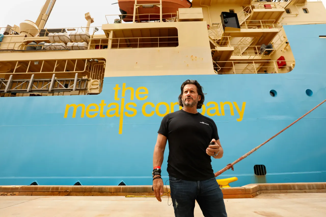 Gerard Barron, Chairman and CEO of The Metals Company, in front of a ship. (Photo by Carolyn Cole / Los Angeles Times via Getty Images)