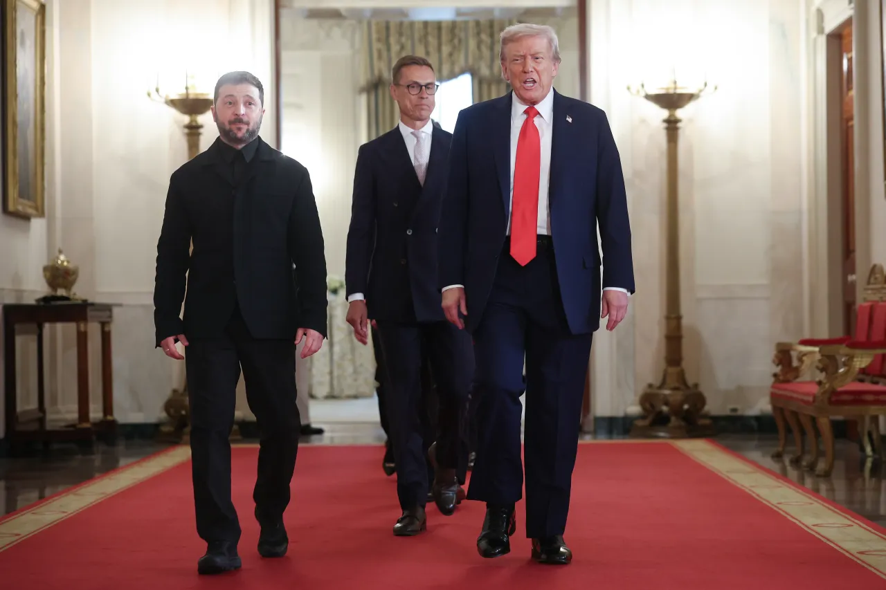 U.S. President Donald Trump and Ukrainian President Volodymyr Zelensky arrive for a picture with European leaders following a meeting in the Oval Office at the White House on August 18, 2025 in Washington, DC. (Photo by Win McNamee/Getty Images)